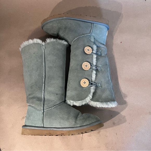 UGG Bailey Button Triplet Green Grey Women’s Size US 6 Boots Shearling Style - Picture 5 of 13